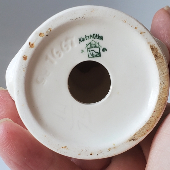 Katzhutte German Antique Porcelain Girl with a Letter Figurine - Picture 6 of 10